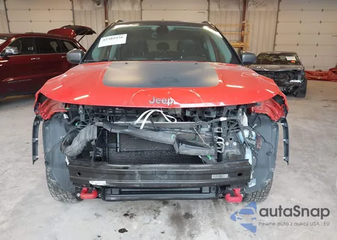 2018 Jeep Compass Trailhawk 4X4 из США, поврежденный, VIN 3C4NJDDB4JT169366